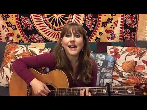 Holly Jukebox 2020 - #11 - Smile (Nat King Cole acoustic cover)