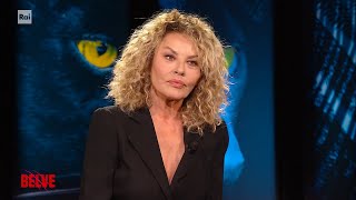 Eva Grimaldi e la confessione choc su Benigni: "Non una sola notte" - Belve 08/11/2022