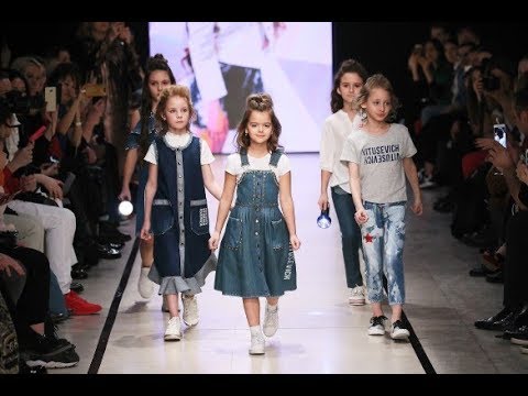 Катя на показе моды MBFW RUSSIA 2019