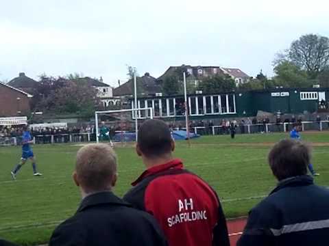 AFC Hornchurch 2-1 Lowestoft Town AET. Ryman Isthmian Premier Play-Off Final. Mon7May2012