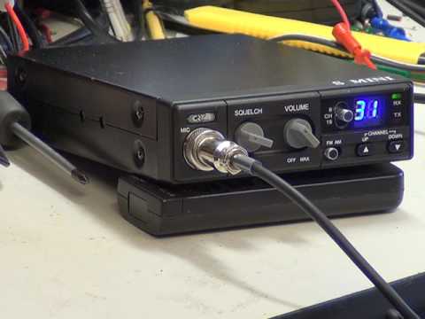 CRT S-Mini (UK) CB radio (CE Multi-Norm) mobile -  On The Air Test
