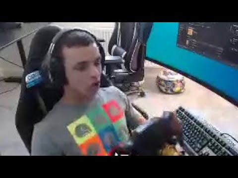 Lando Norris tries to use 'DAS' on his simulator rig at home