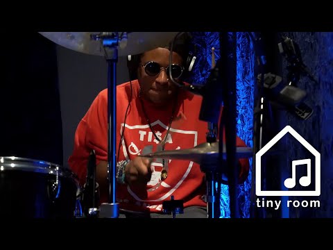 Say It Loud – Greg Spero, MonoNeon, Ruslan Sirota, Ronald Bruner Jr. (Tiny Room Live Performance)