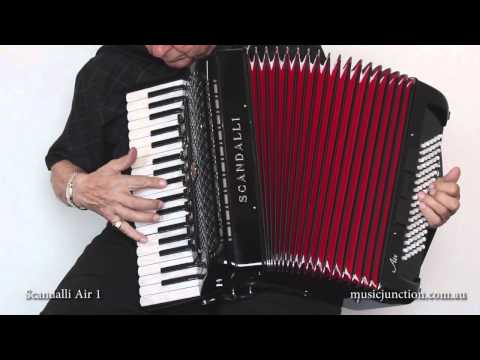 Scandalli Air 1 accordion demonstration