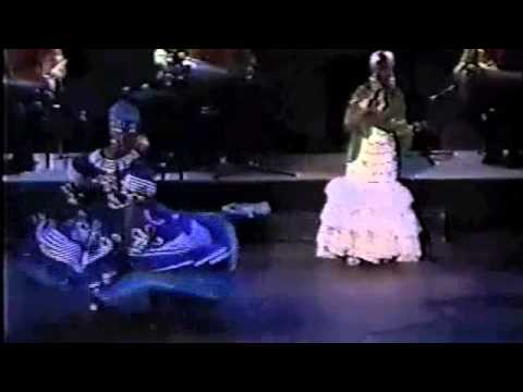 Yemaya: Merceditas Valdes con Yoruba Andabo