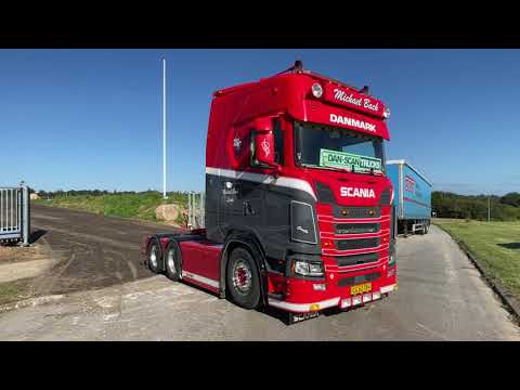 Scania S580 Interior