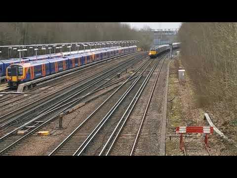 37608 & 37611 with 5Q86 at Basingstoke