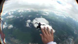 preview picture of video 'skydive aerograd kolomna 2010 jorick.MPG'
