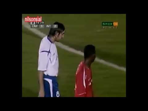 Golaço de Renteria pelo Internacional