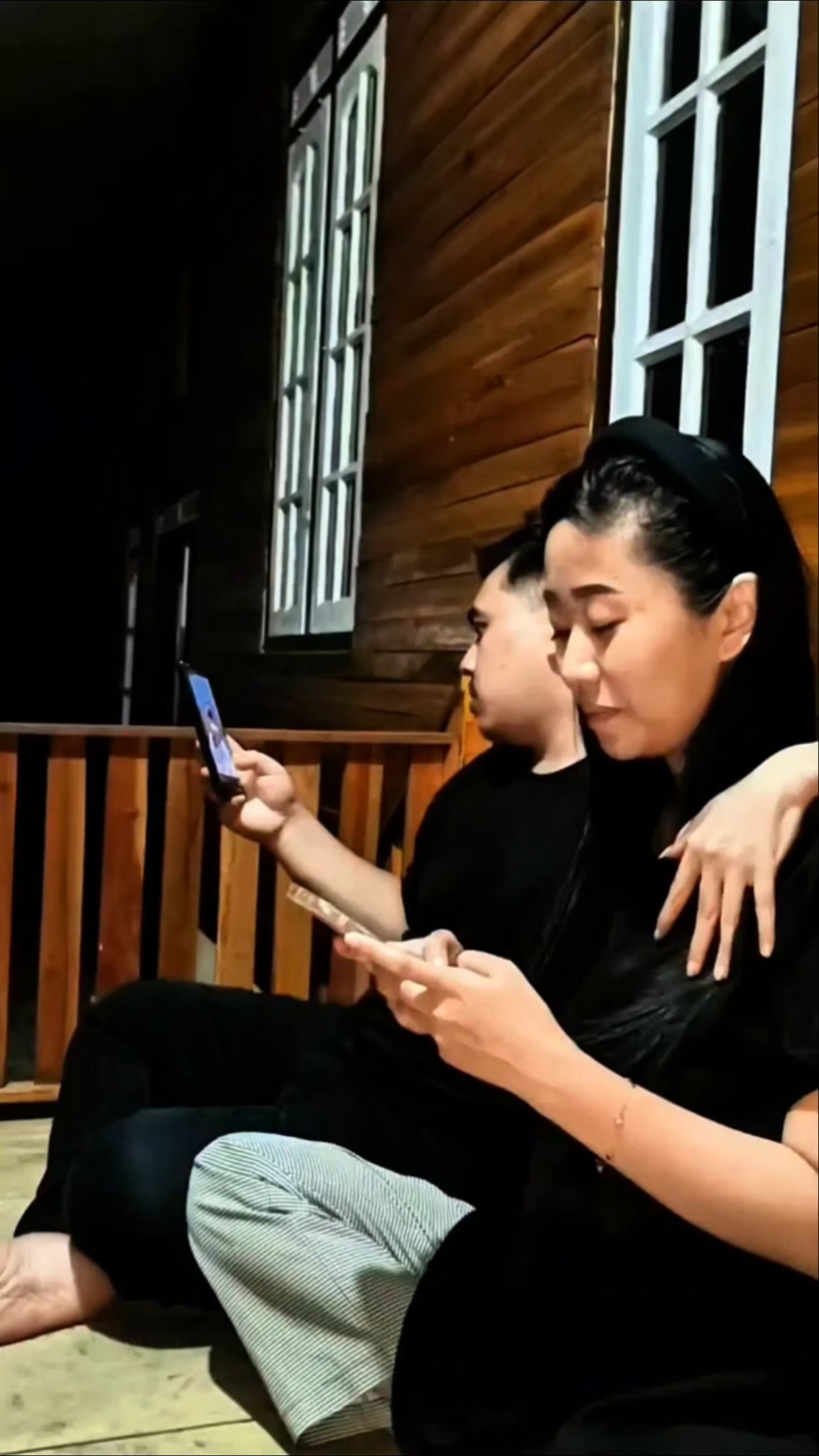 Siap-siap tertawa ngakak! 😄 Video lucu ini pasti bikin hari kamu lebih ceria! 🎉