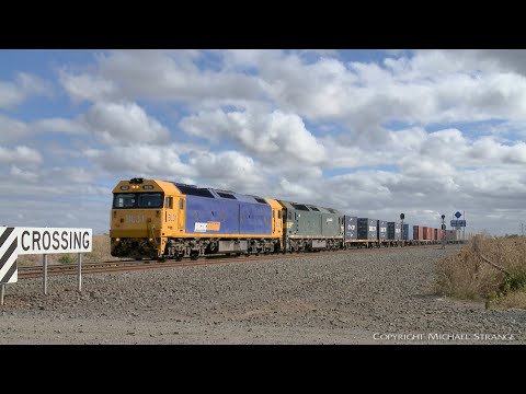 7902V Pacific National Mildura To Melbourne Container Train (13/4/2022) - PoathTV Australian Railway