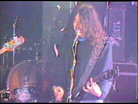 Loveslug - Live "10.000 Miles" // Tribal Area