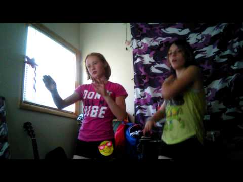 HilarTweens and Fox dance(1)