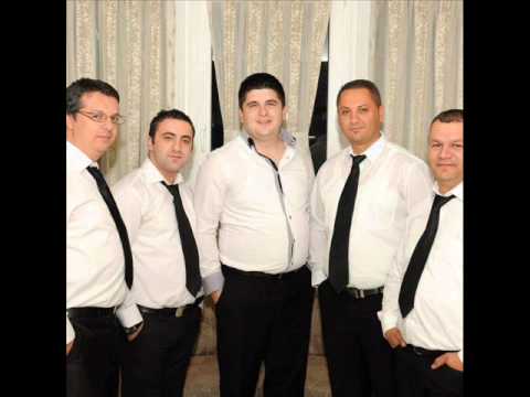 GRUPA NOSTALGIJA VO ZIVO dve kitki ako me ostavis