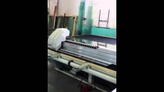 preview picture of video 'Glass cutting machine'