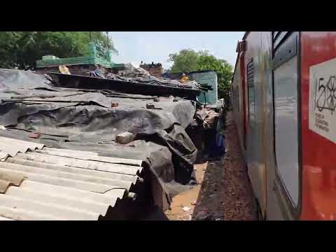Delhi Slum Area l  Indian Railways #delhi #indianrailway