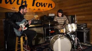 Video thumbnail for Twin Town Guitars "Staff Pick" Fender American Professional Jazz Bass - Sonic Gray by Twin Town Guitars