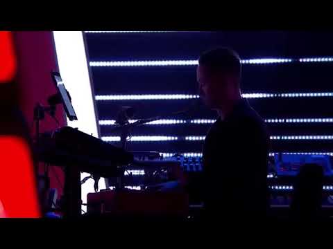 Martina Mennell's "That's Life" [Blind Auditions]   The Voice UK2002