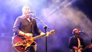 "Esperando mi tren" Revolver