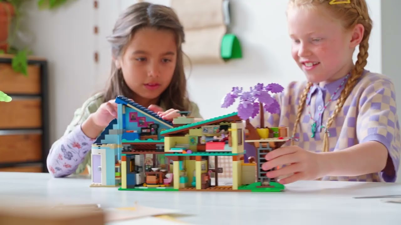 LEGO Friends - Rodinné domčeky Ollyho a Paisleyho