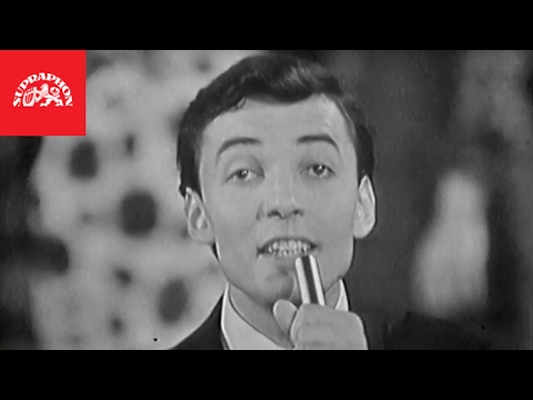 Karel Gott - V máji (oficiální video LIVE)