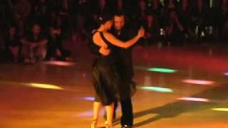 Chicho Frumboli y Juana Sepulveda a Catania il 03-12-10 (02).mp4