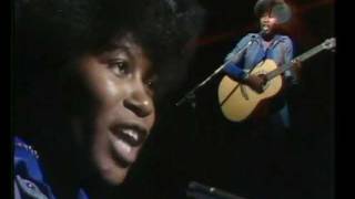 LOVE AND AFFECTION - Joan Armatrading (BBC Live)