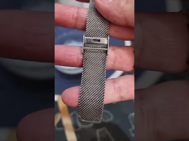 Vídeo relacionado con Meliya Correa para 20mm Reloj Metal de Liberación Rápida para Hombre y Mujer,Metalica Acero Inoxidable de Magnético Imán Pulseras de Repuesto para 20mm Reloj(Rosa)