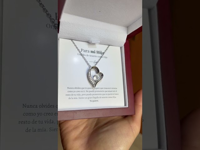 Vídeo relacionado con FUGLUS Collares para niña, con colgante de corazón y caballo de plata, joyería fina para regalo, para niñas, amigas y madre e hija, regalos comunion niña