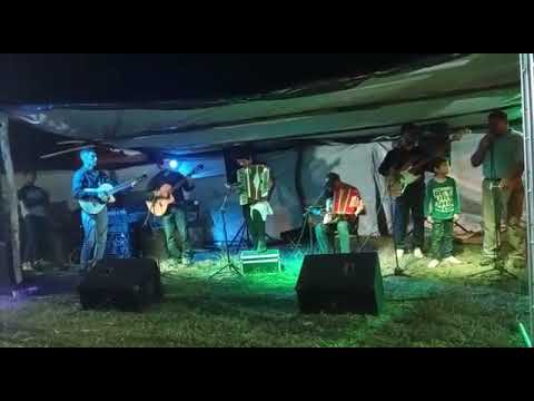 los Rastreros en Paraje el toba..🎸👍