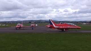 preview picture of video 'Red Arrows Taxi & Take Off - Exeter Airport August 15th 2013'