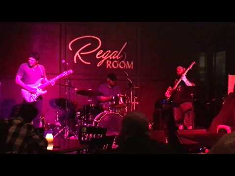 Mark Lettieri Trio - "Grill Man"