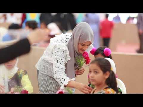 download lagu mp3 mp4 Lalabella Bahrain, download lagu Lalabella Bahrain gratis, unduh video klip Lalabella Bahrain