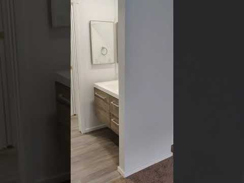 Sunset Ridge beautiful 2 bedrooms 1.5 Bath condo property video