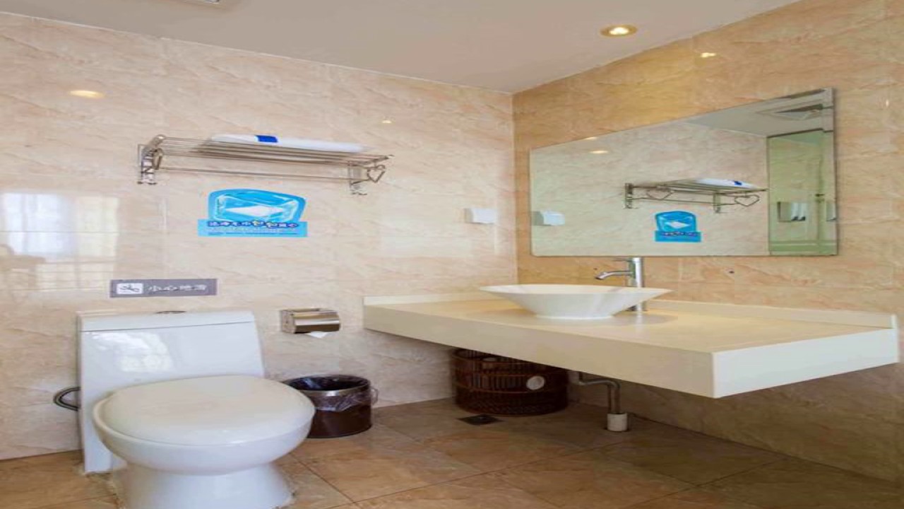 Immersive street-level walking tour through Zhumadian Jiefang Road, China, showcasing authentic urban landscapes, local architecture, and the vibrant atmosphere of the city's neighborhoods