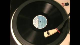 Johnny Smith Quintet (plus Stan Getz) : "Yesterdays" - 1952 'Jazz at NBC Series'