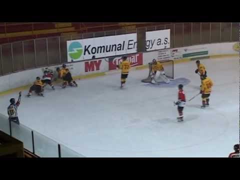 hokej: Topoľčany - Považská Bystrica  4.10.2011