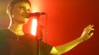 MUNA - Crying On The Bathroom Floor (HD) - Hoxton Square Bar &amp; Kitchen - 28.03.17