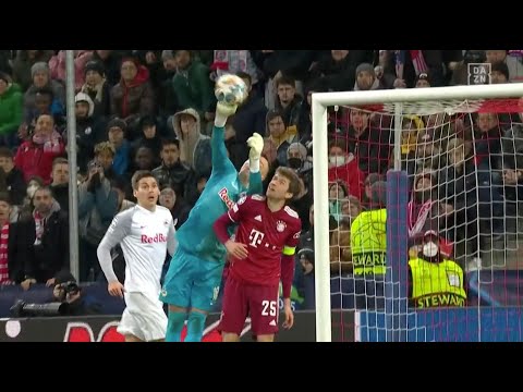 Interessantes Foul von Thomas Müller | DAZN