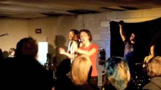 Under The Umbrella - Company of Thieves (ES Jungle)