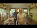 Robert Forster – Strawberries (Official Video)