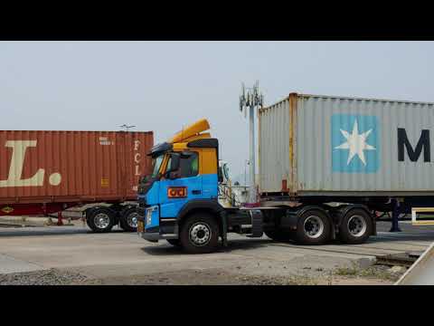 Pacific National yard filmed from Port Link Road