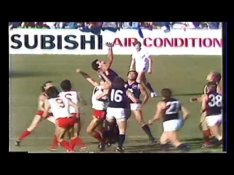 Warwick Capper highlights 1984 Round 10