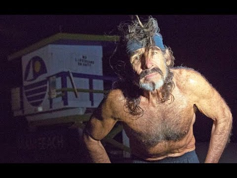 Miami Beach legend Raven Runs 🏃🏻 thru Hurricane Irma