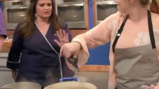 FUNNIEST WORST COOKS OF AMERICA MOMENTS🤣