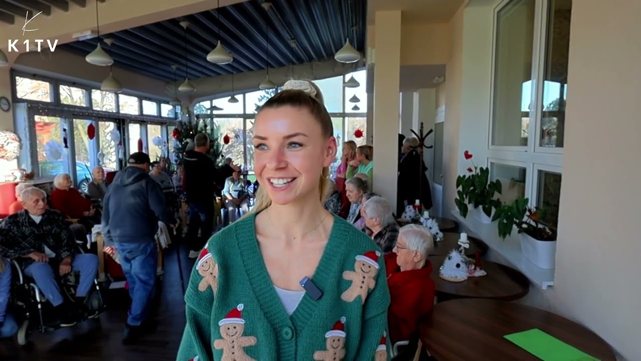 Papoušci plnili vánoční přání seniorům v Chebu 🦜🦜🪶