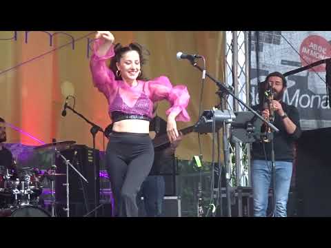 MERVE AKYILDIZ @ Neue Pumpe Stage, Karneval der Kulturen Straßenfest, Berlin, 08-JUNE-2025