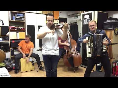 Zasedba Kranjci - Billy Jean & Smooth Criminal (Michael Jackson instrumental cover)