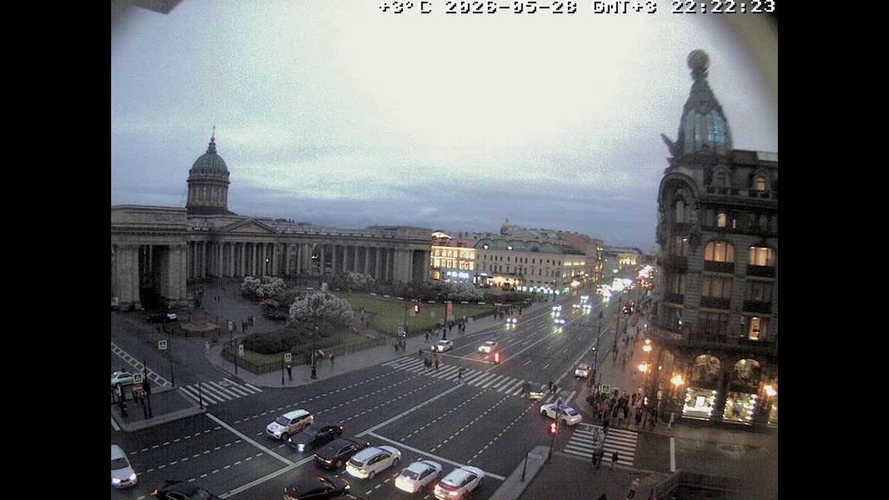 Live webcam view of Kazan Cathedral on Nevsky Prospekt