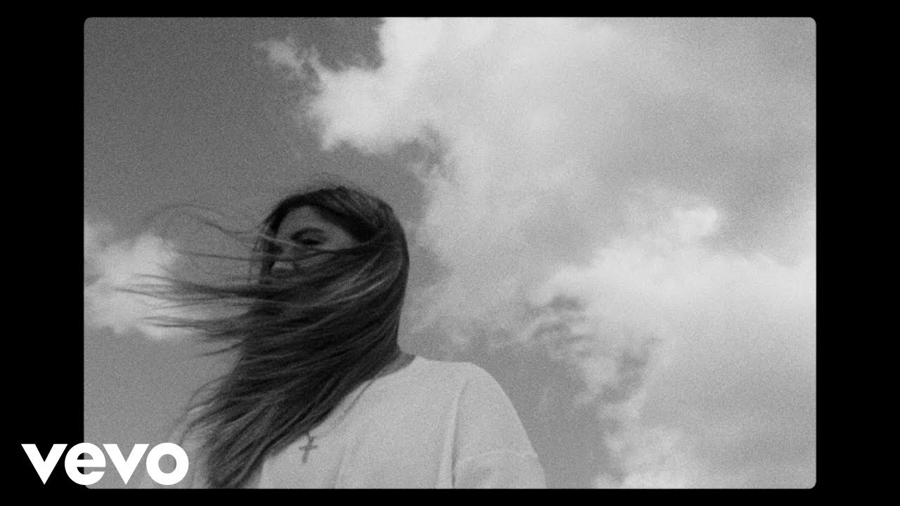 和訳 Flare Guns Quinn Xcii Ft Chelsea Cutler の歌詞と日本語の意味をわかりやすく掲載 Lyriq 洋楽と 出会おう 和訳 Flare Guns Quinn Xcii Ft Chelsea Cutler の歌詞と日本語の意味をわかりやすく掲載 Lyriq 洋楽と 出会おう